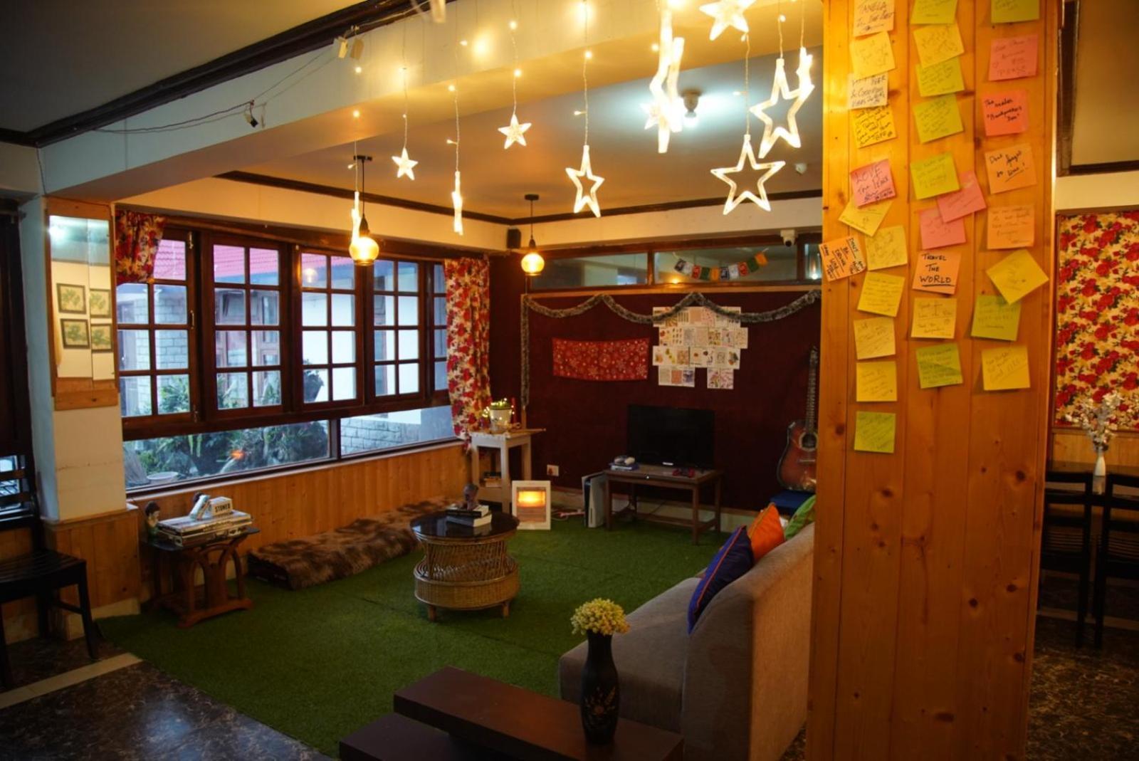 Backpackers Den Hostel Gangtok Exterior photo